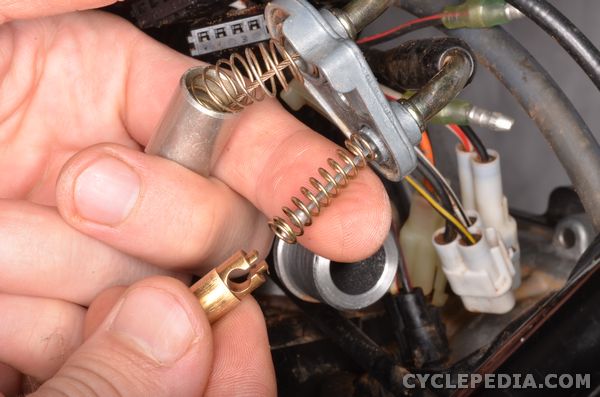 Carburetor Disassembly | CYCLEPEDIA Yamaha PW50 Online Manual