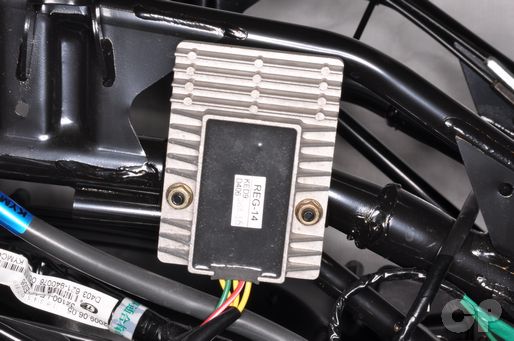 LEA7 KYMCO downtown 300i charging system regulator/rectifier
