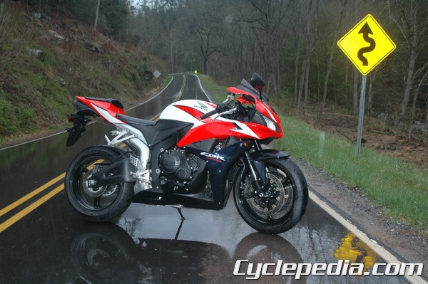 Get instant access to the Cyclpedia Honda CBR600RR 2007 Online Service Manual