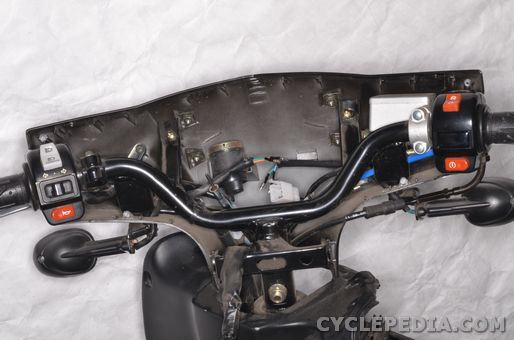 kymco super8 50 2t steering stem head bearings handlebar
