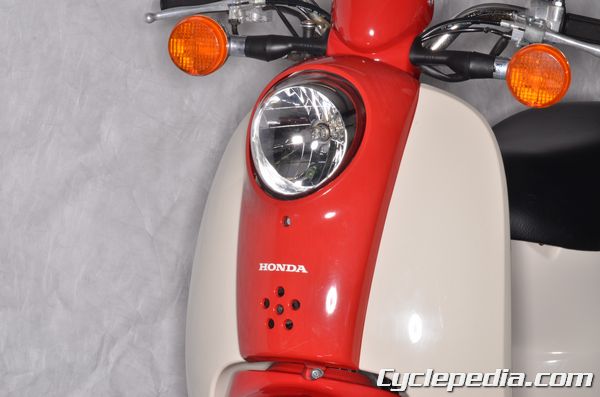 Honda CH50 Metropolitan headlight and turn signals