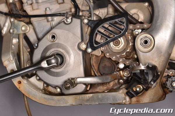 Kawasaki KX250F cylinder head valve clearance inspection engine timing position