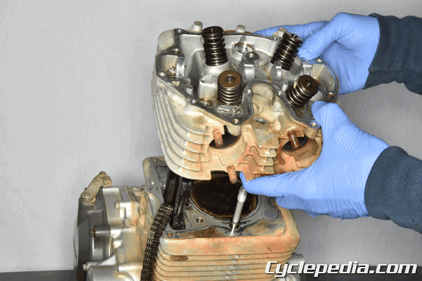 Cylinder and Piston Replacement Honda XR400R